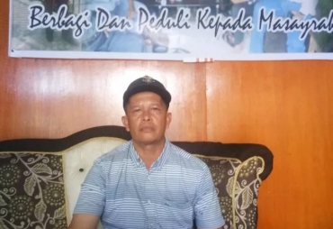 Kepala Desa Sibiruang Rekwenedi