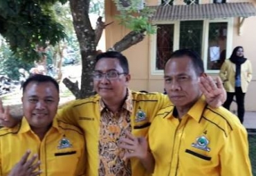 Dua Kader Gerindra yang meloncat partai ke Golkar